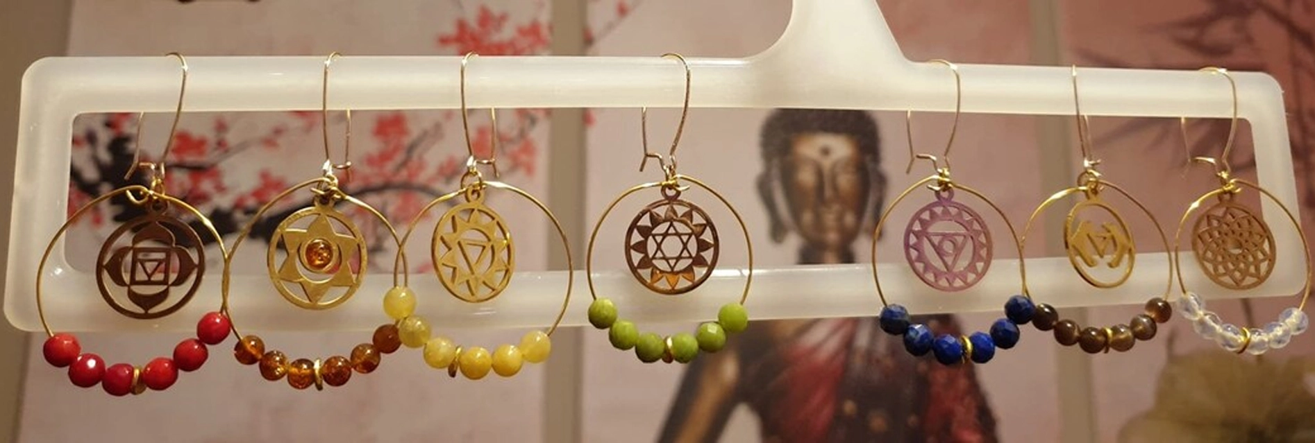 infinite jewels infinity euro laura slide1_web